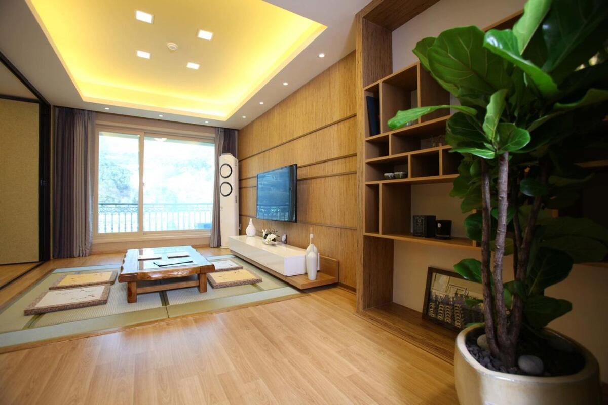 Cheongpyeong Family Hotel Капхён Экстерьер фото
